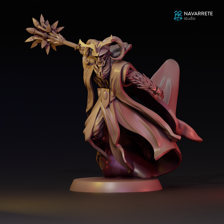 The Oriental King on foot